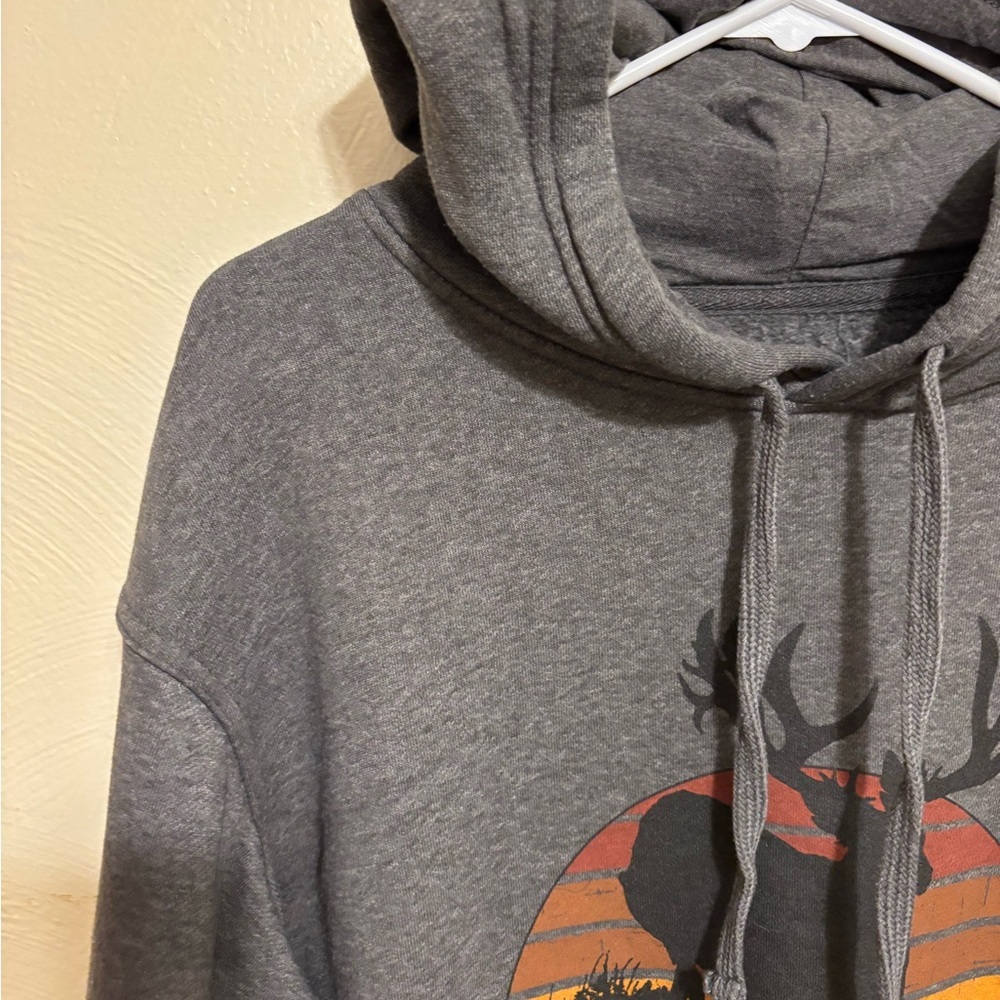 Kings Camo Deer Graphic Hoodie Men’s M Gray Outdoor Hunting Pullover - Picture 6 of 8